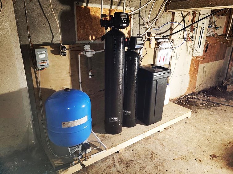 Complete well water treatment and filtration system